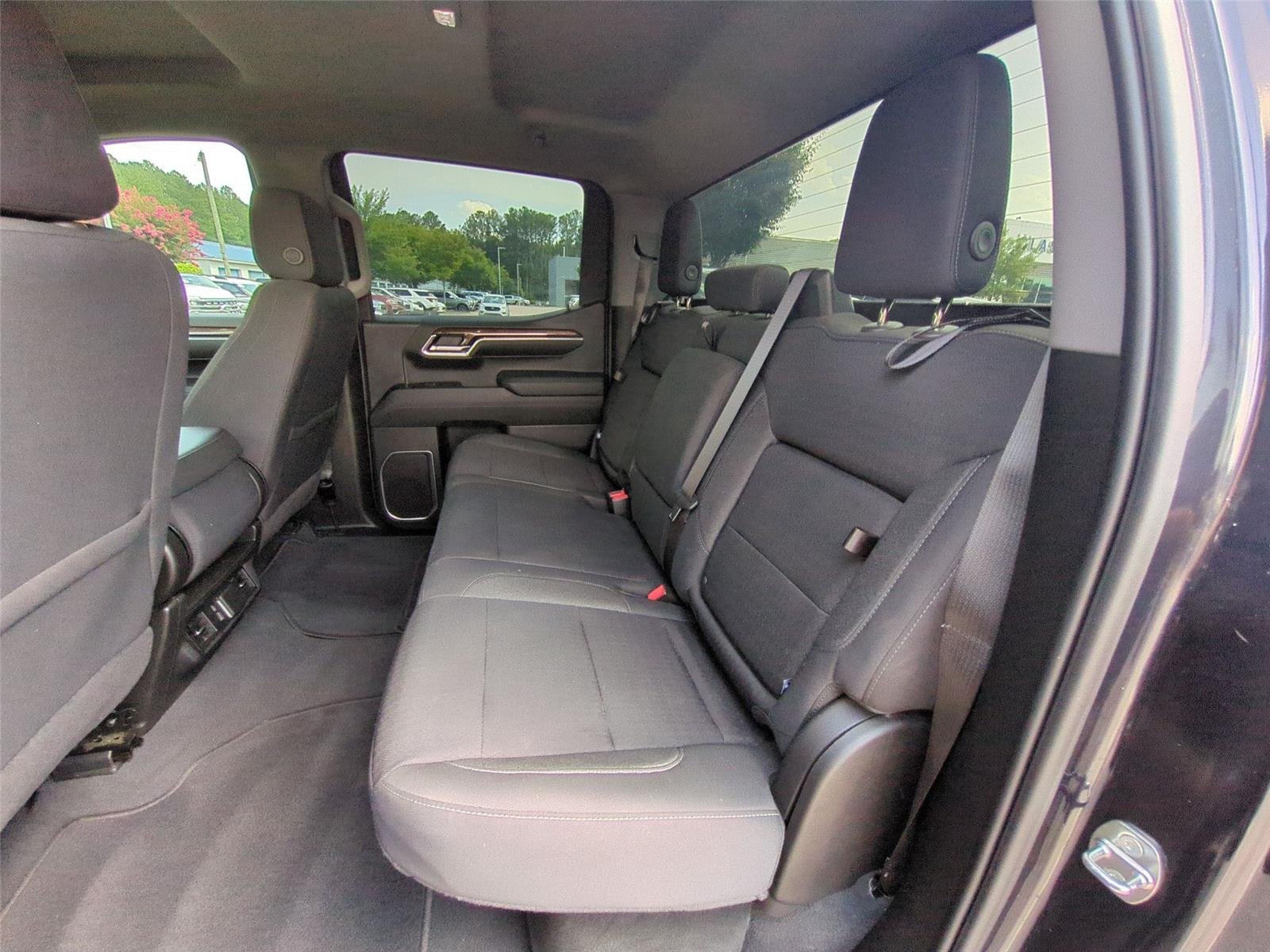 Used 2024 Onyx Black GMC Elevation image 33