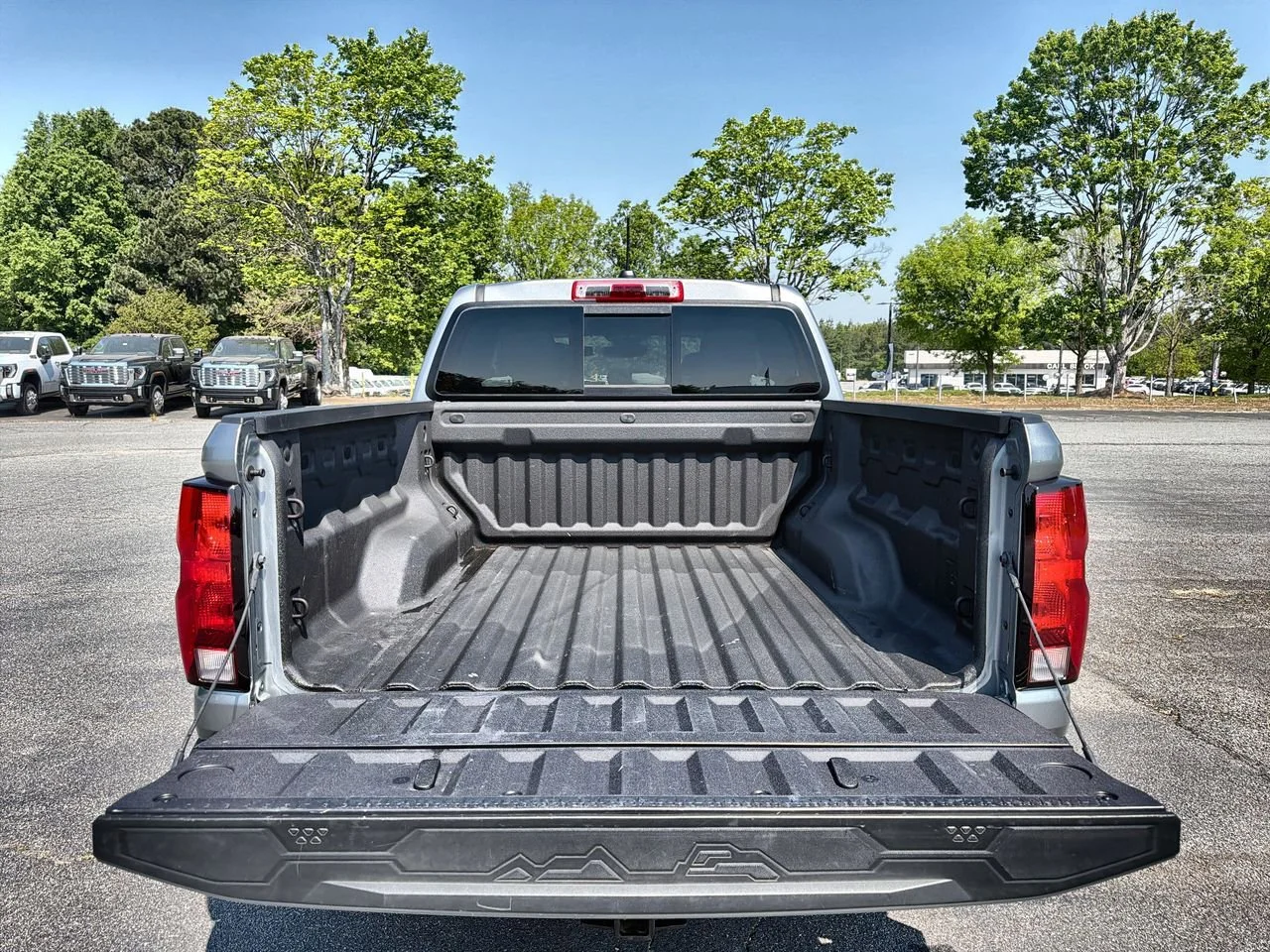 Used 2025 Sterling Gray Metallic Chevrolet WT/LT image 21