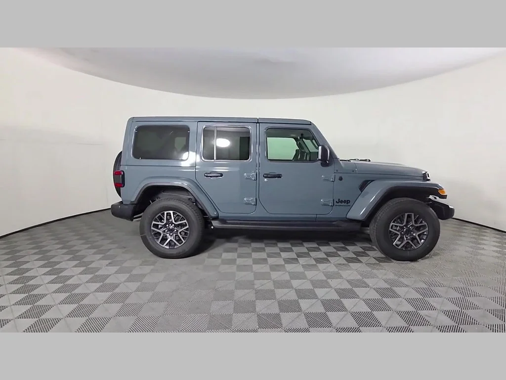 New 2026 Anvil Clear-Coat Exterior Paint Jeep Sahara image 24