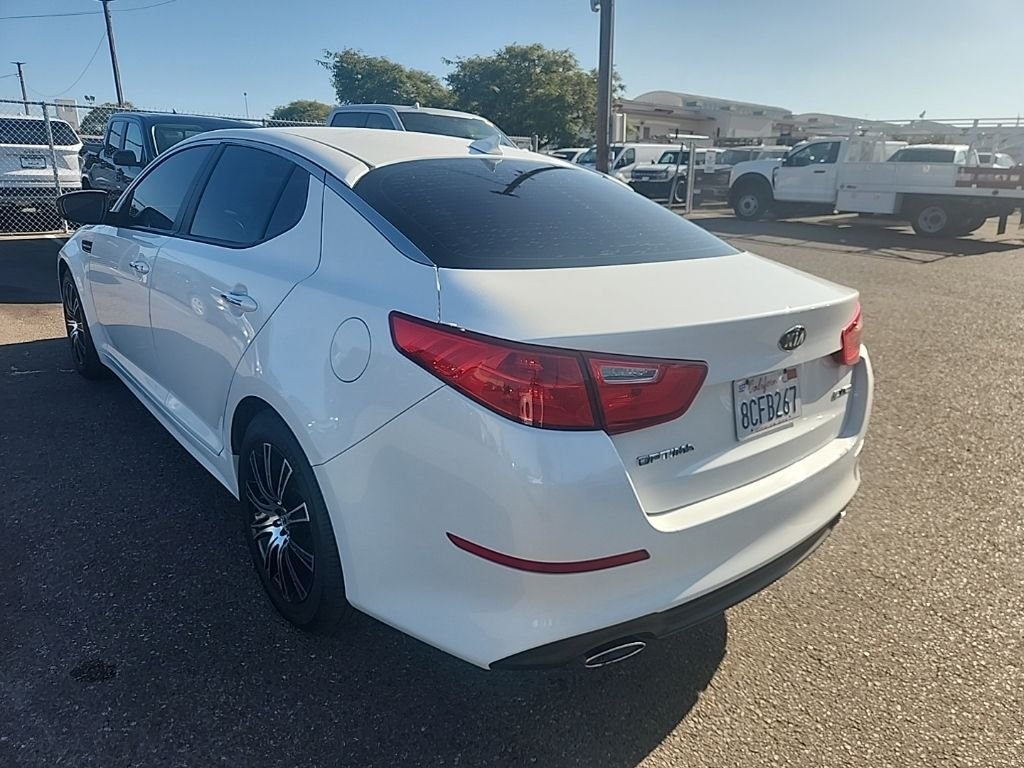 Used 2015 Snow White Pearl Kia EX image 11