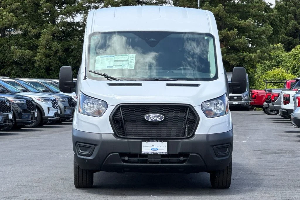 New 2026 Oxford White Ford Cargo Van image 9