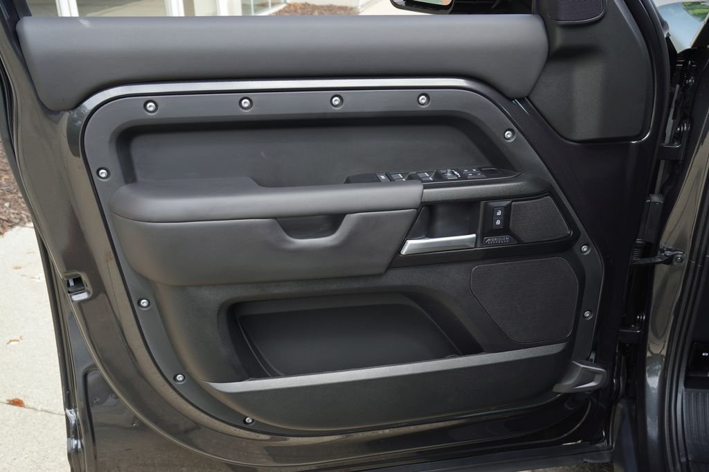 New 2026 Carpathian Grey Land Rover V8 image 10