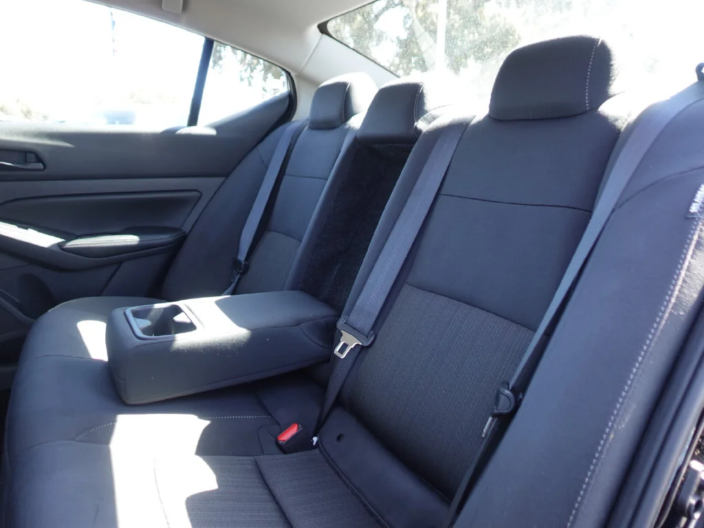 Used 2025 Super Black Clearcoat Nissan 2.5 SV image 24