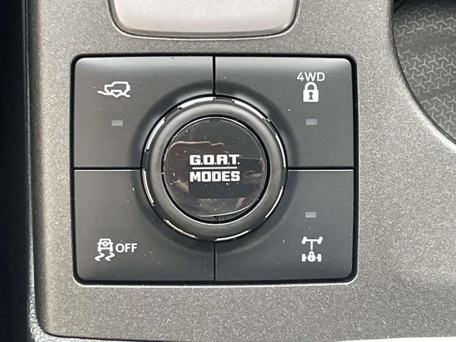 New 2026 Oxford White Ford Badlands® image 31