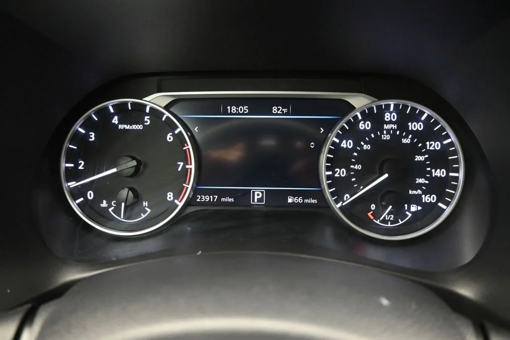Used 2023 Gray Nissan SV image 13