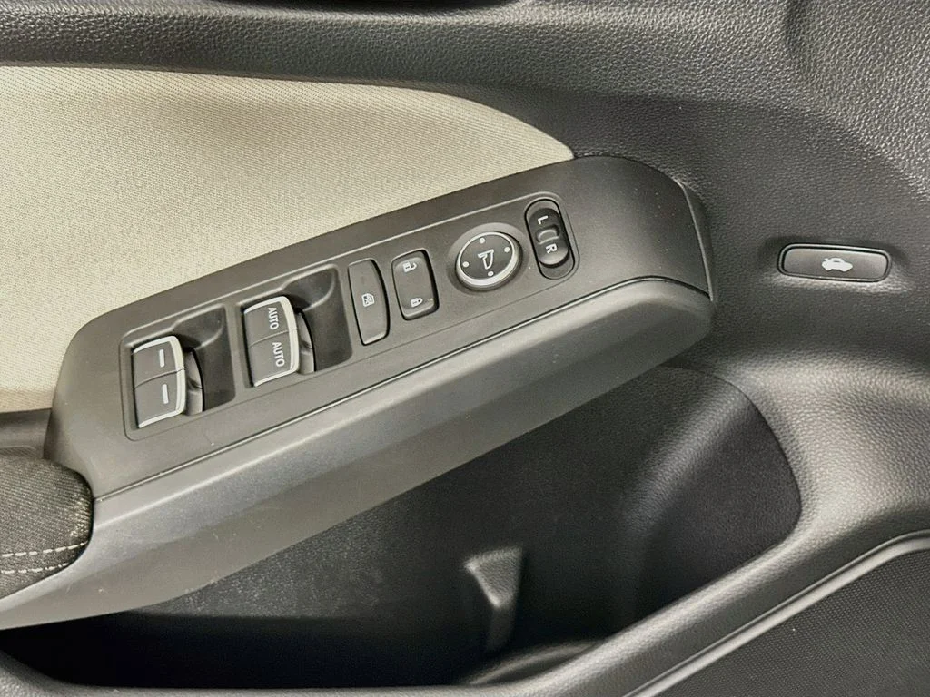 Used 2022 Gray Honda EX image 18