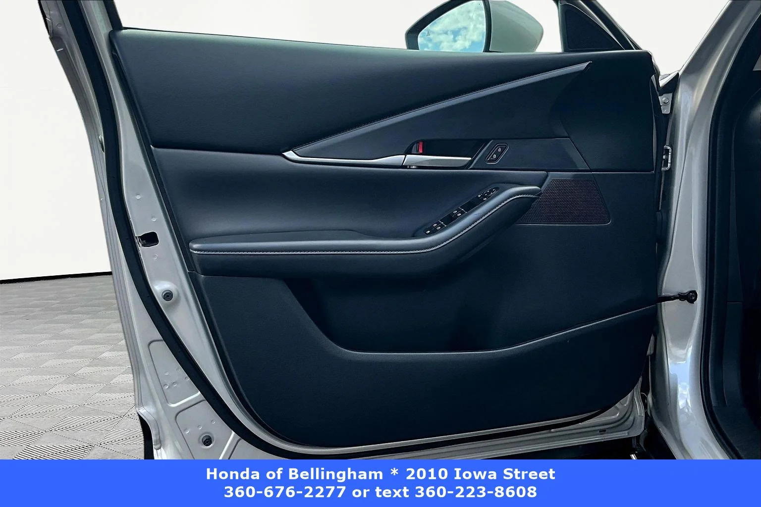 Used 2023 Platinum Quartz Metallic Mazda 2.5 S Select Package image 17
