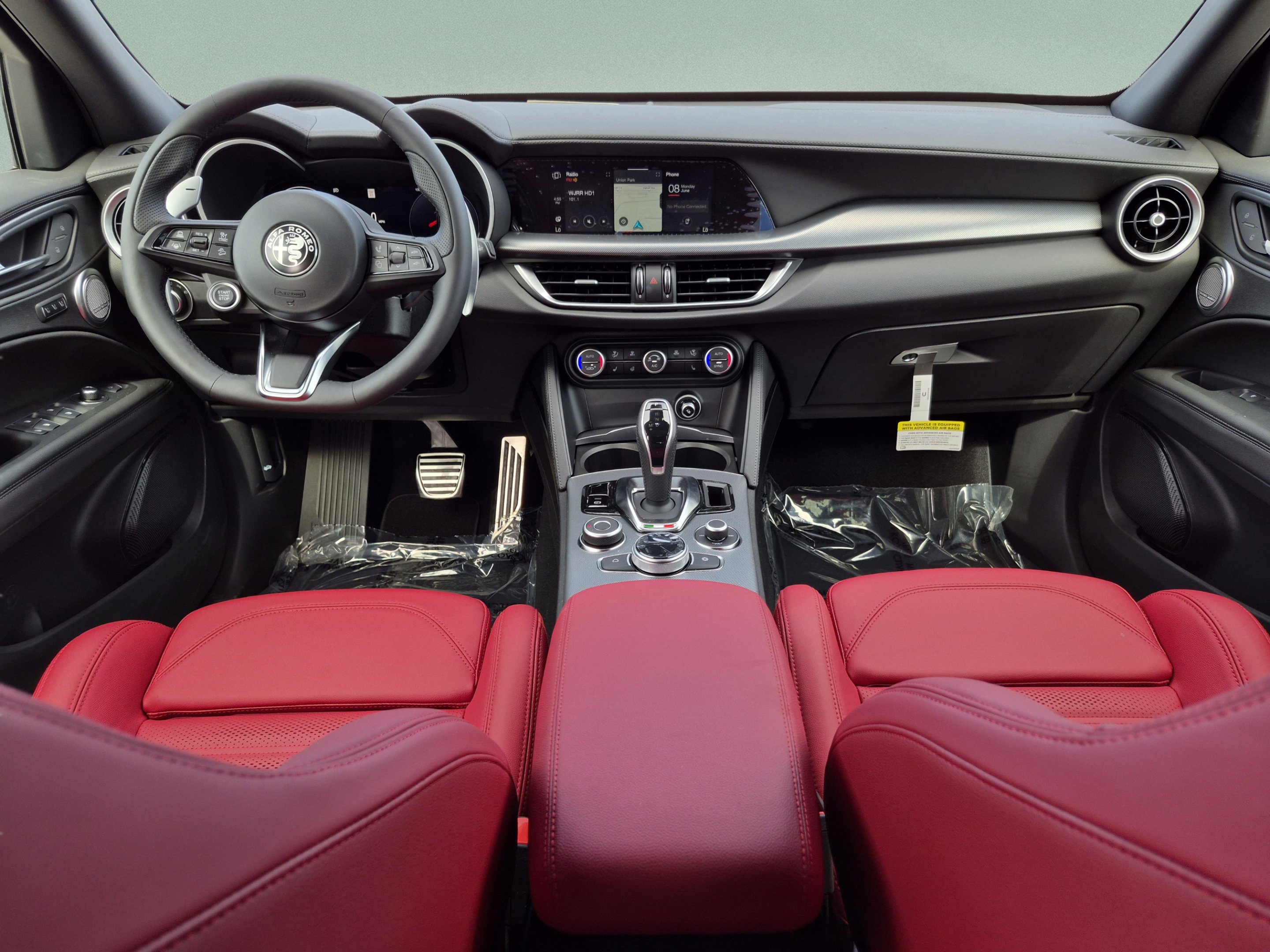 New 2026 Moonlight Gray Metallic Alfa Romeo  image 26