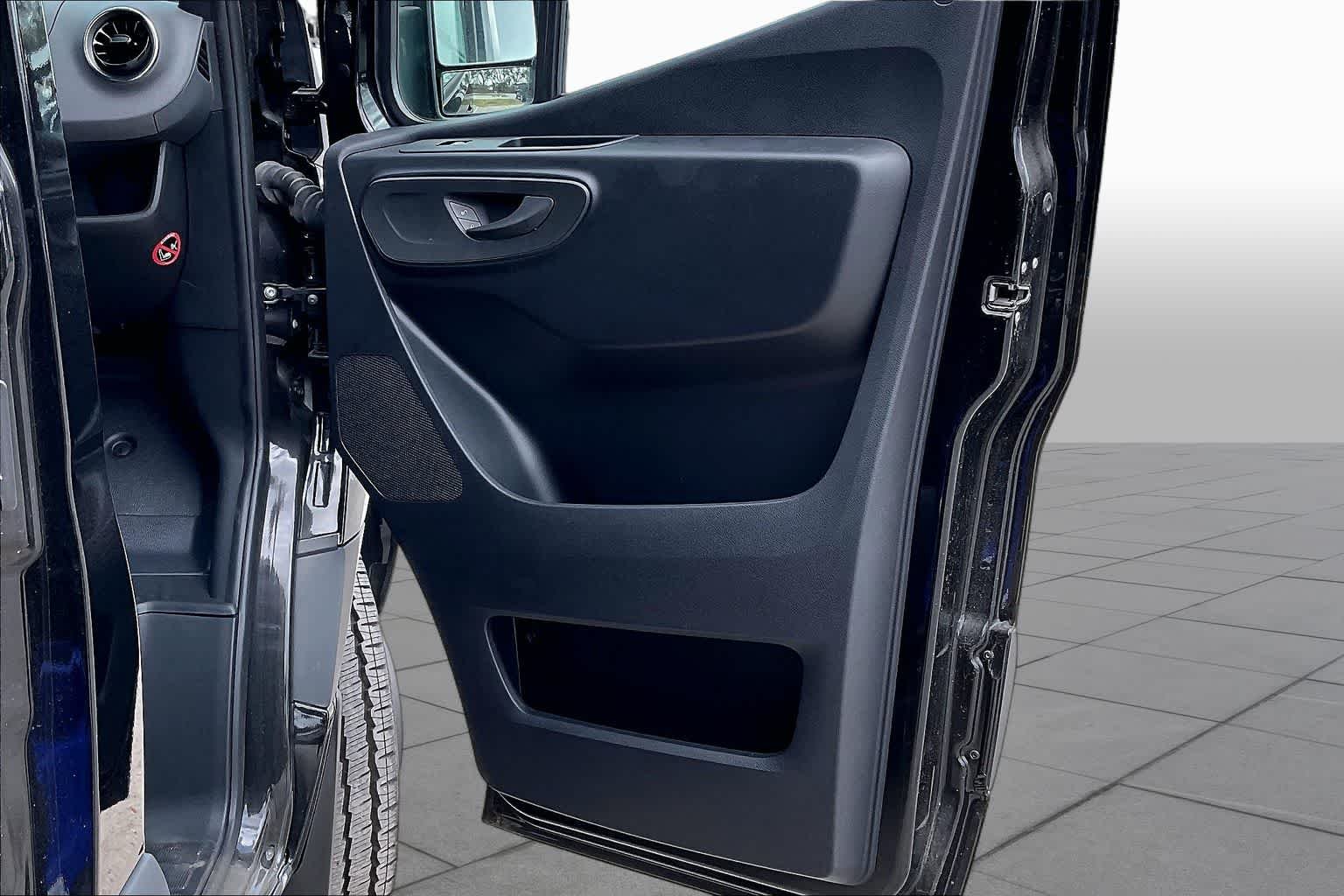 Used 2024 Jet Black Mercedes-Benz  image 21