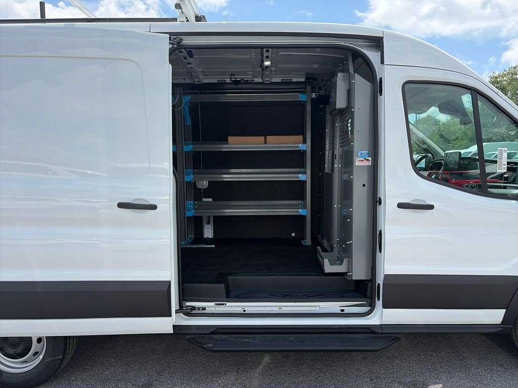 New 2026 Oxford White Ford Cargo Van image 35