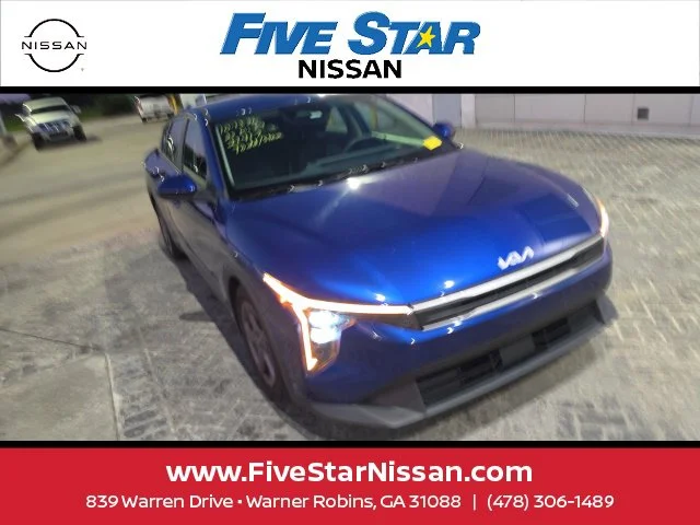 Used 2025 Blue Kia LXS image 3
