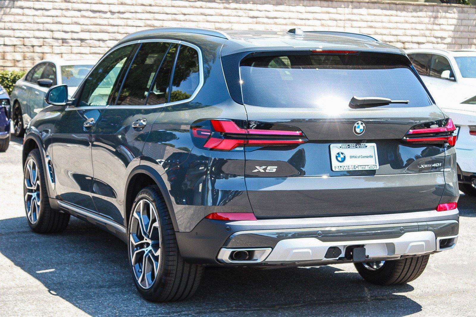New 2026 Dravit Grey Metallic BMW xDrive40i image 4