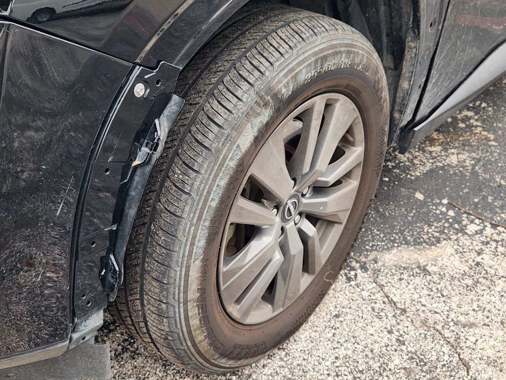Used 2022 Black Nissan SV image 2