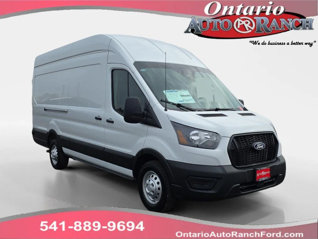 New 2026 OXFORD WHITE Ford Base image 1