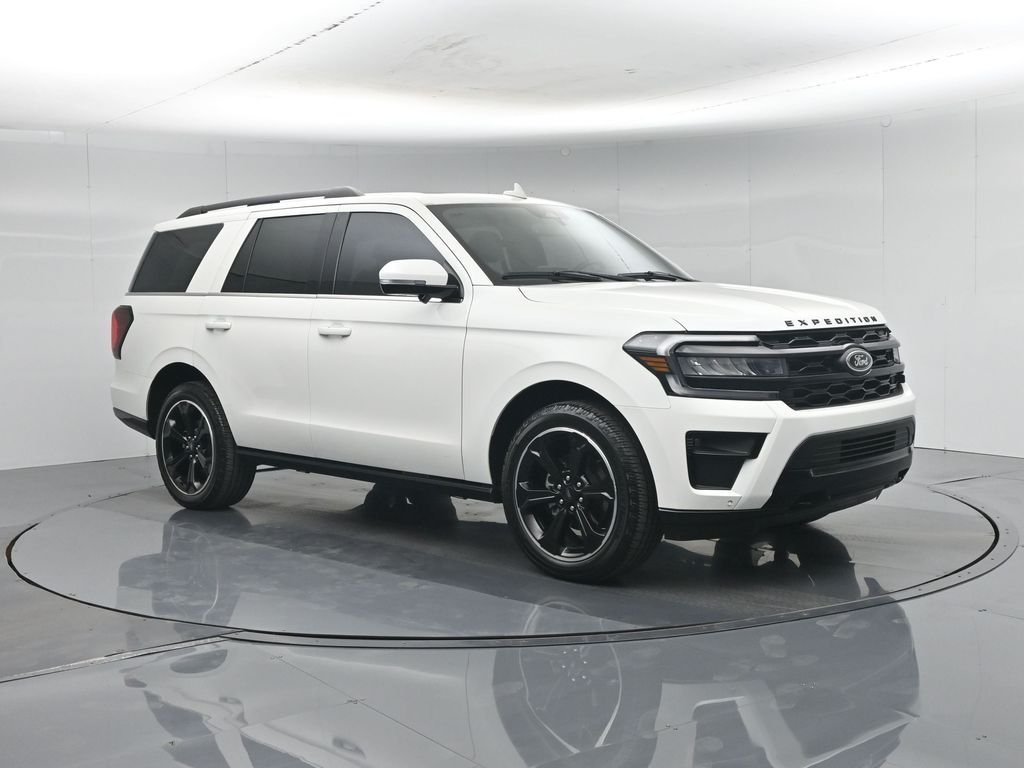 Certified Used 2023 White Ford Limited image 31