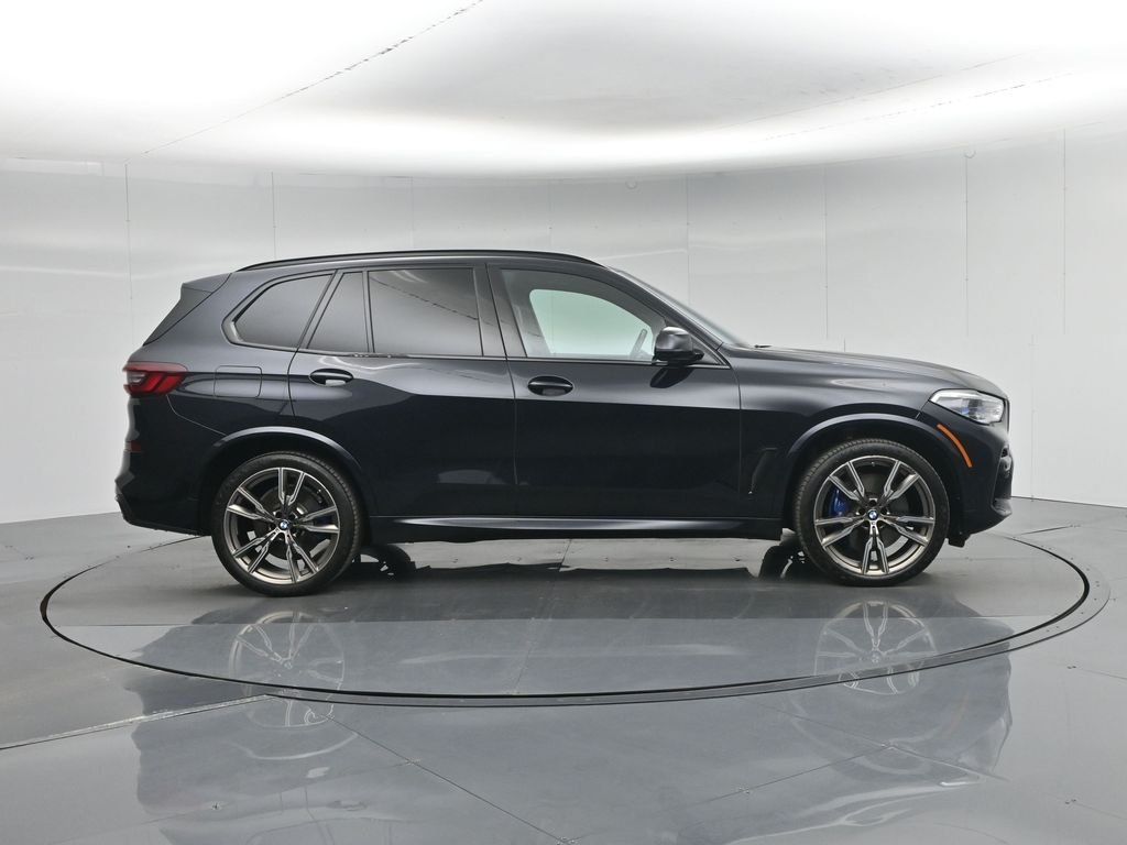 Used 2022 Black BMW M50i image 36