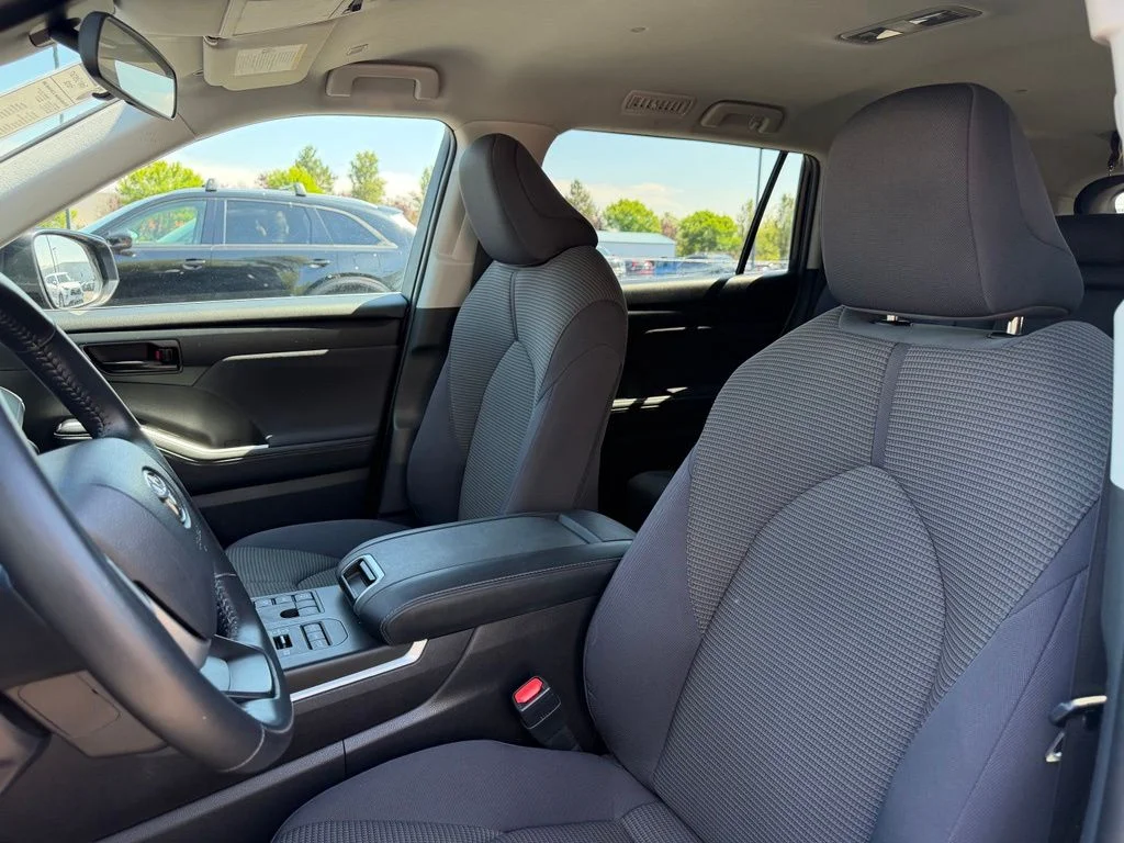 Used 2024 Midnight Black Metallic Toyota LE image 15