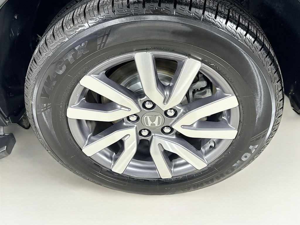 Certified Used 2021 Black Honda EX-L image 44