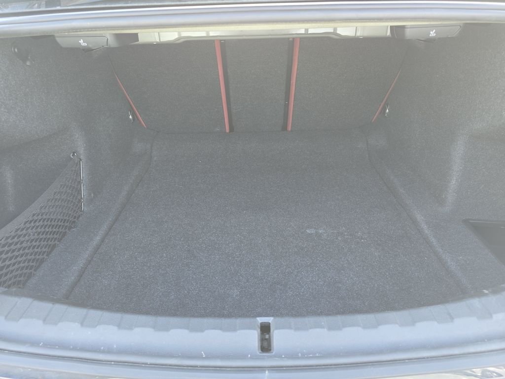 Used 2023 Black BMW 330i image 15