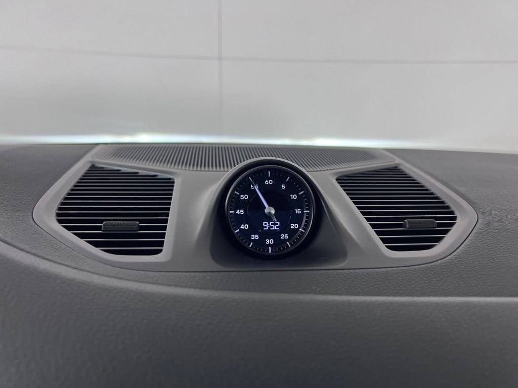 Certified Used 2024  Porsche  image 30