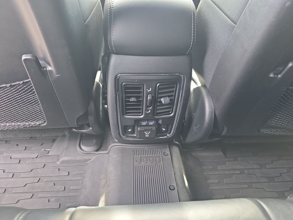 Used 2021 Granite Crystal Metallic Clearcoat Jeep Limited image 31