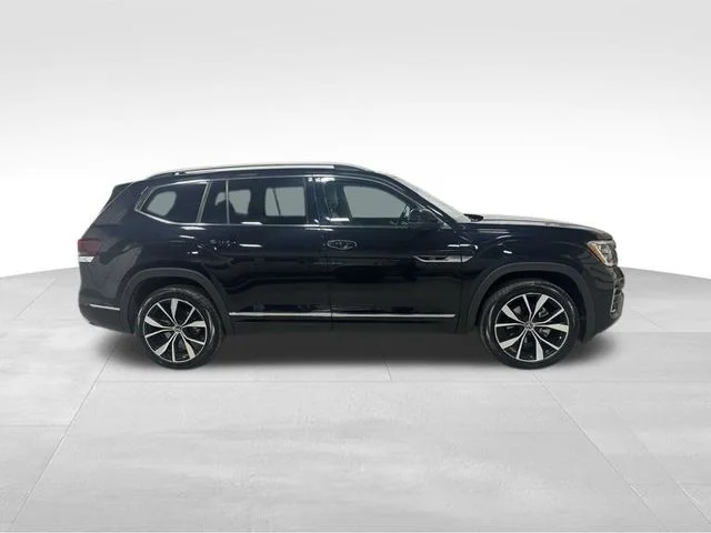 Used 2024 Deep Black Pearl Volkswagen 2.0T SEL Premium R-Line image 4