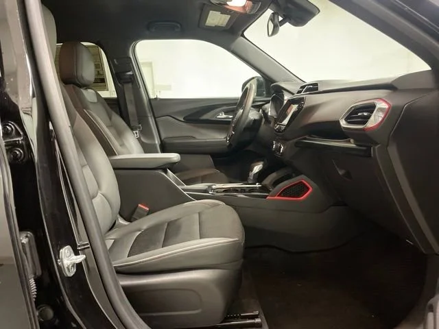 Used 2023 Mosaic Black Metallic Chevrolet RS image 21