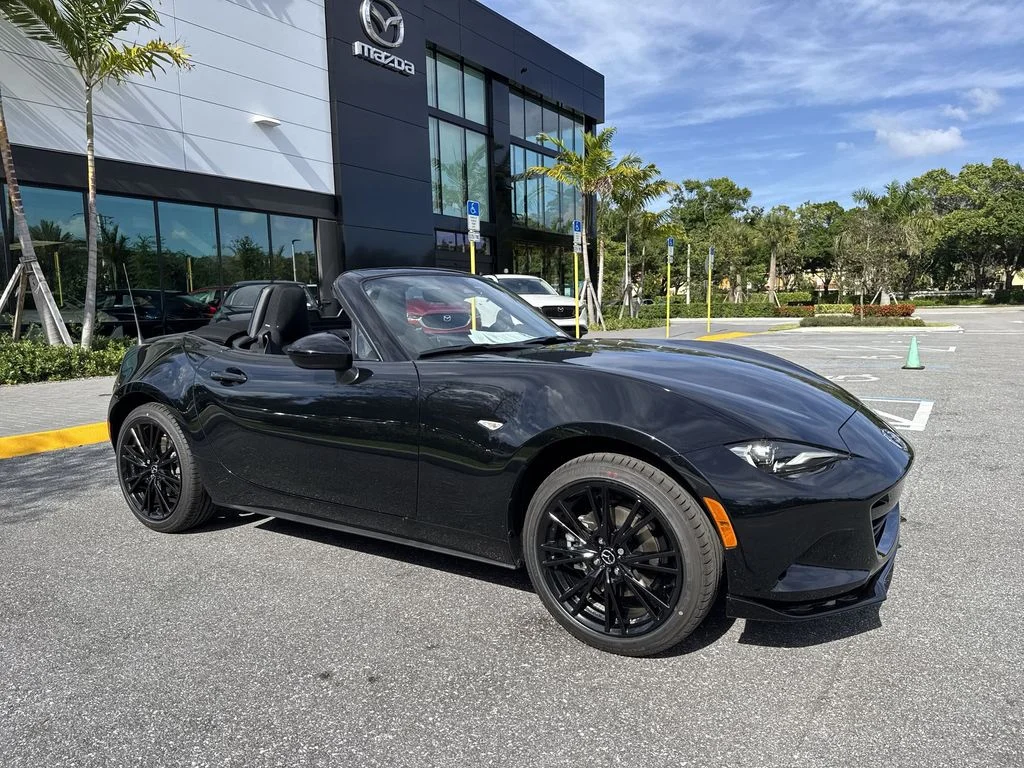 2026 Mazda MX-5 Miata Club - Photo 6