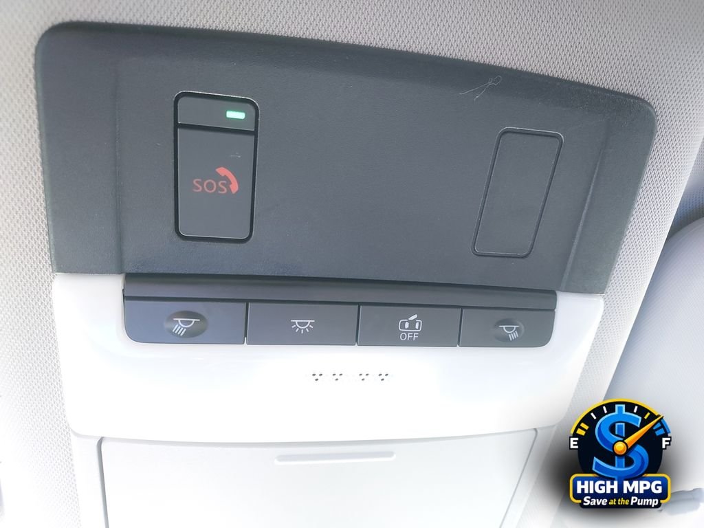 Used 2024 Gold Nissan SL image 12