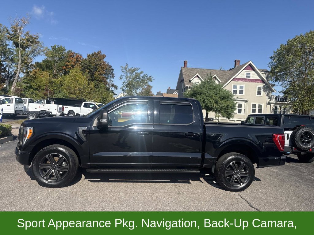 Used 2022 Black Ford XLT image 2