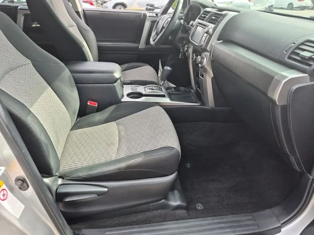 Used 2017 Silver Toyota SR5 image 36