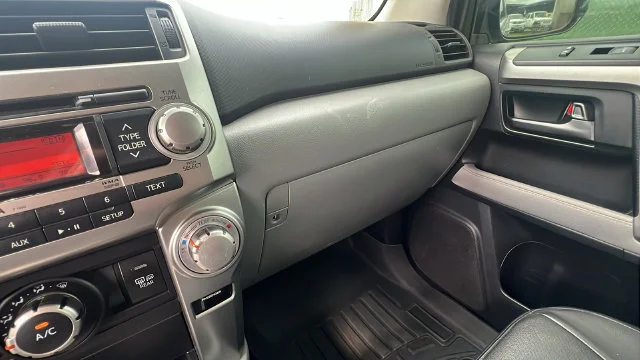 Used 2013 Silver Toyota Limited image 18