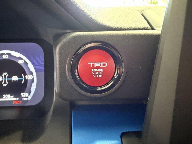 2026 Toyota 4Runner TRD Off-Road - Photo 39