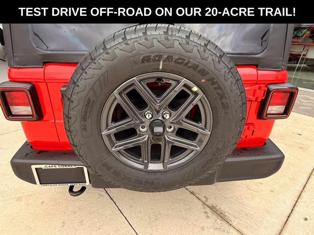 New 2026 Firecracker Red Clear-Coat Exterior Paint Jeep Sport image 32