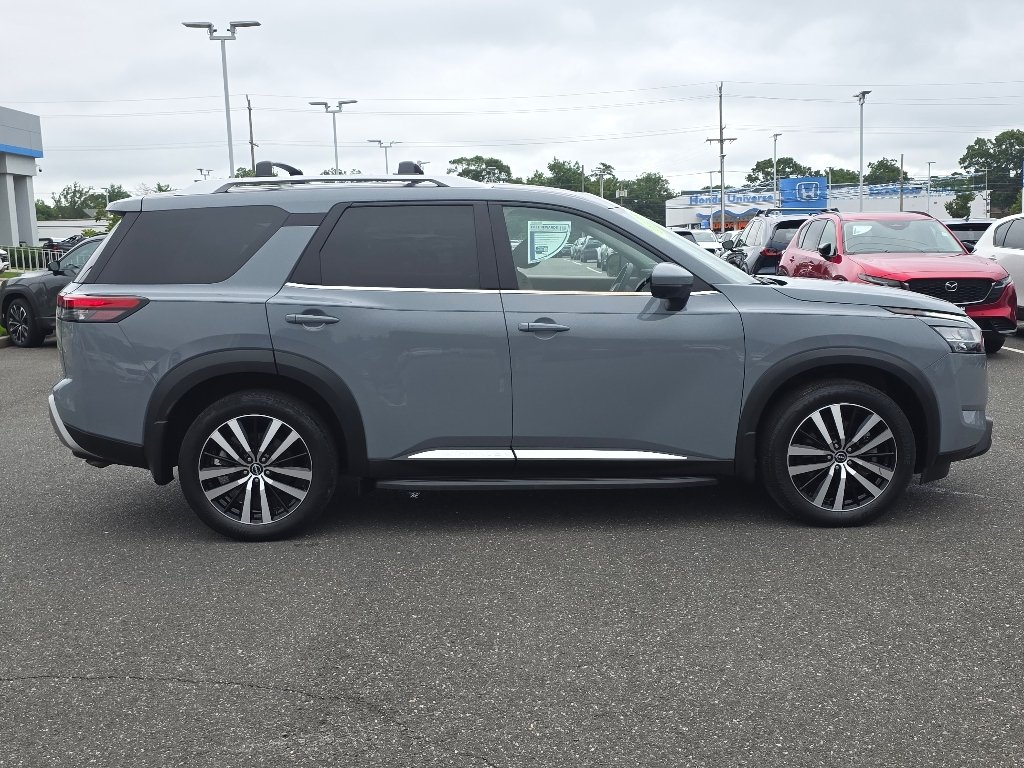 Used 2023 Boulder Gray Pearl Nissan Platinum image 19