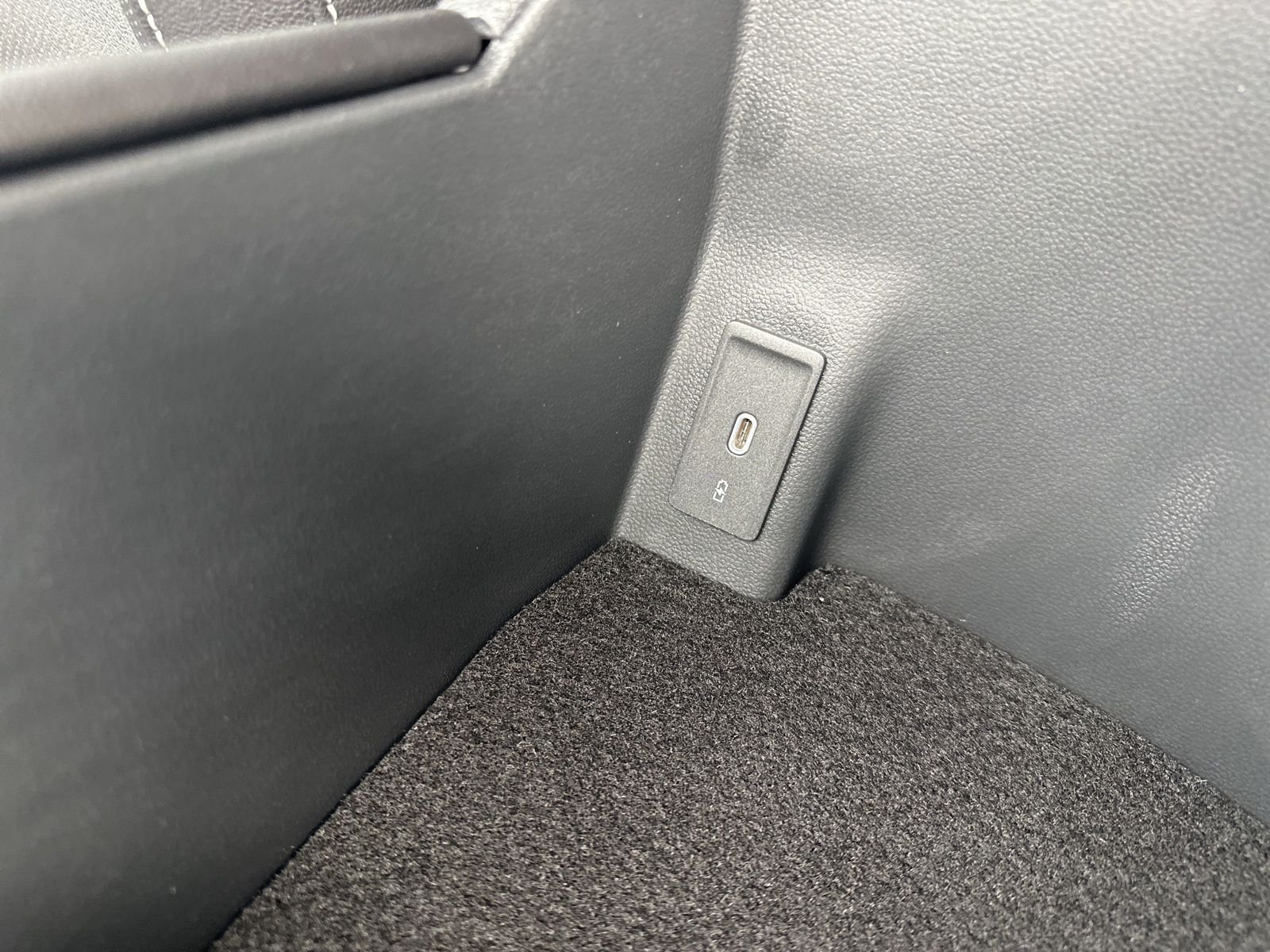 New 2026 Silver Volkswagen 2.0T SE w/Technology image 69
