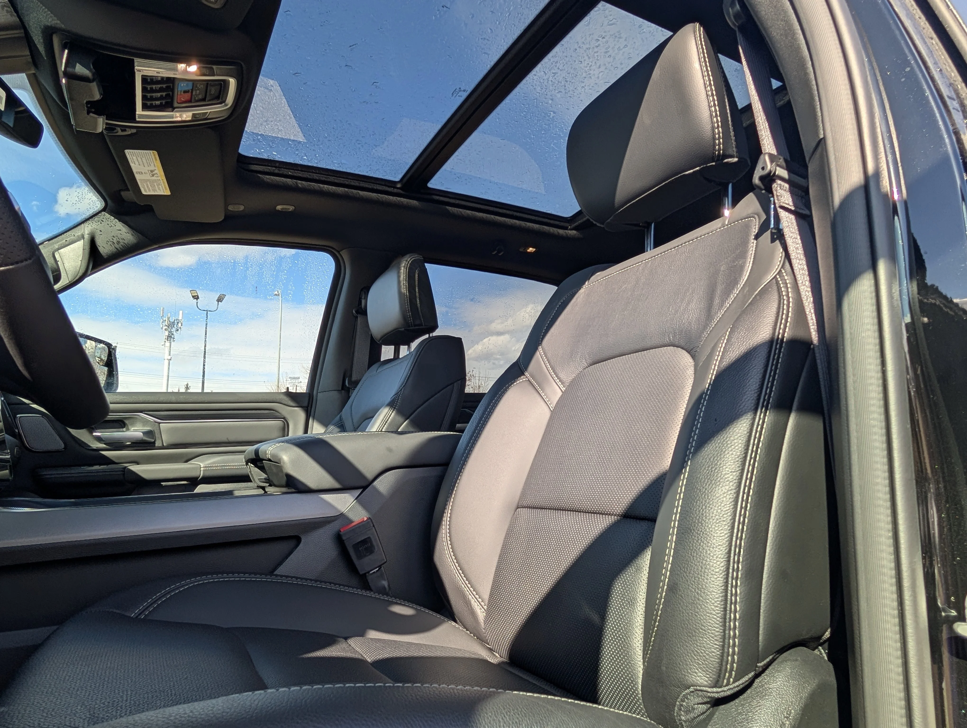 New 2026 Diamond Black Crystal Pearl Ram Sport image 18