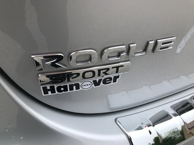 Certified Used 2022 Brilliant Silver Metallic Nissan SV image 9