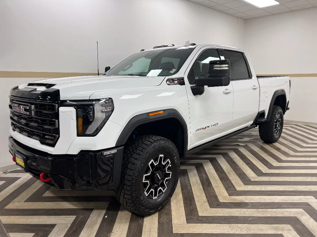 2026 GMC Sierra 4WD Crew Cab Standard Box AT4X's photo