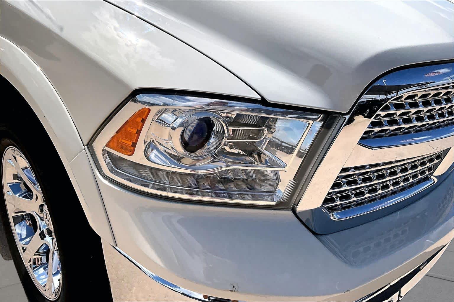 Used 2018 Pearl White Ram Laramie image 28