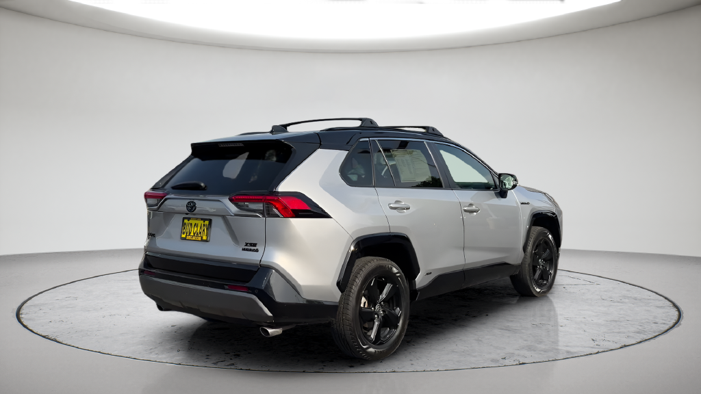Used 2021 Silver Sky Metallic Toyota XSE image 7