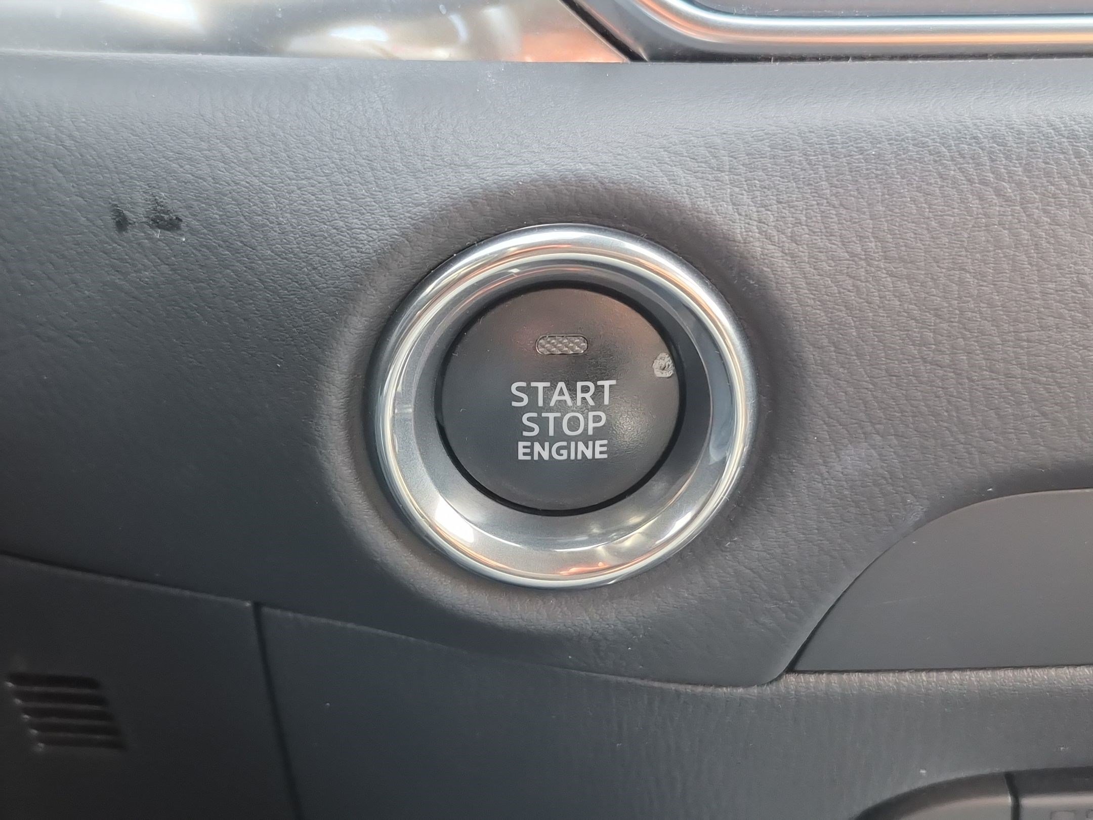 Used 2025 Polymetal Gray Metallic Mazda 2.5 S Carbon Edition image 19