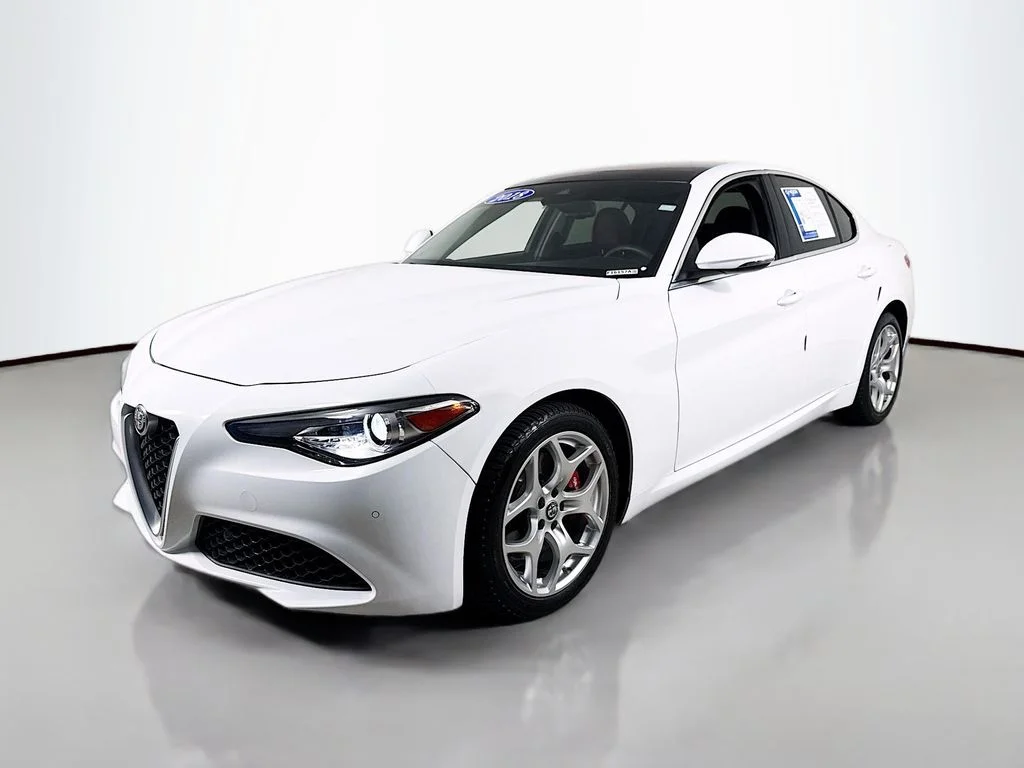 Used 2018 Alfa White Alfa Romeo Ti image 10