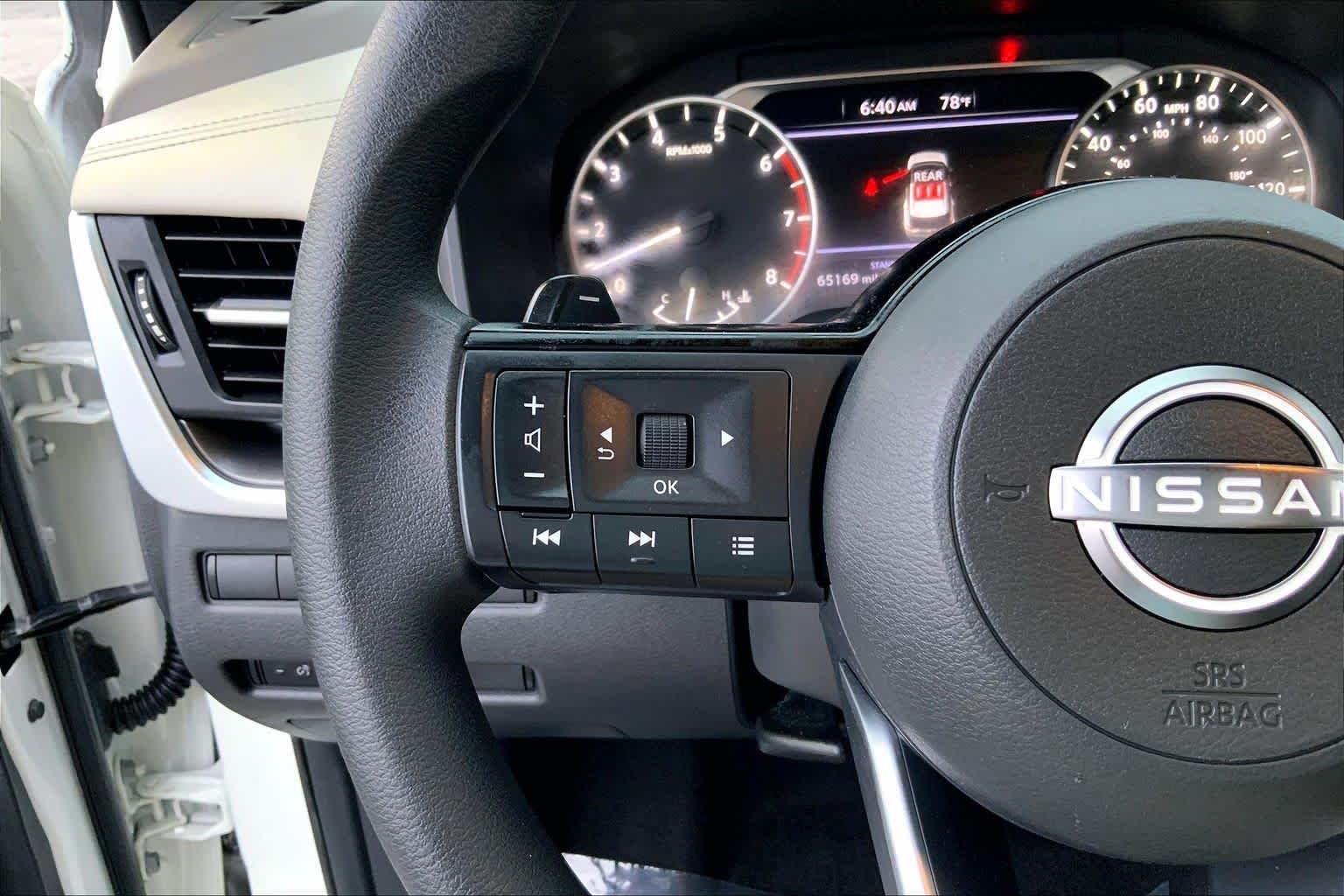 Used 2023 Pearl White Tricoat Nissan SV image 21