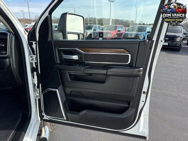 Used 2024 White Ram Laramie image 35