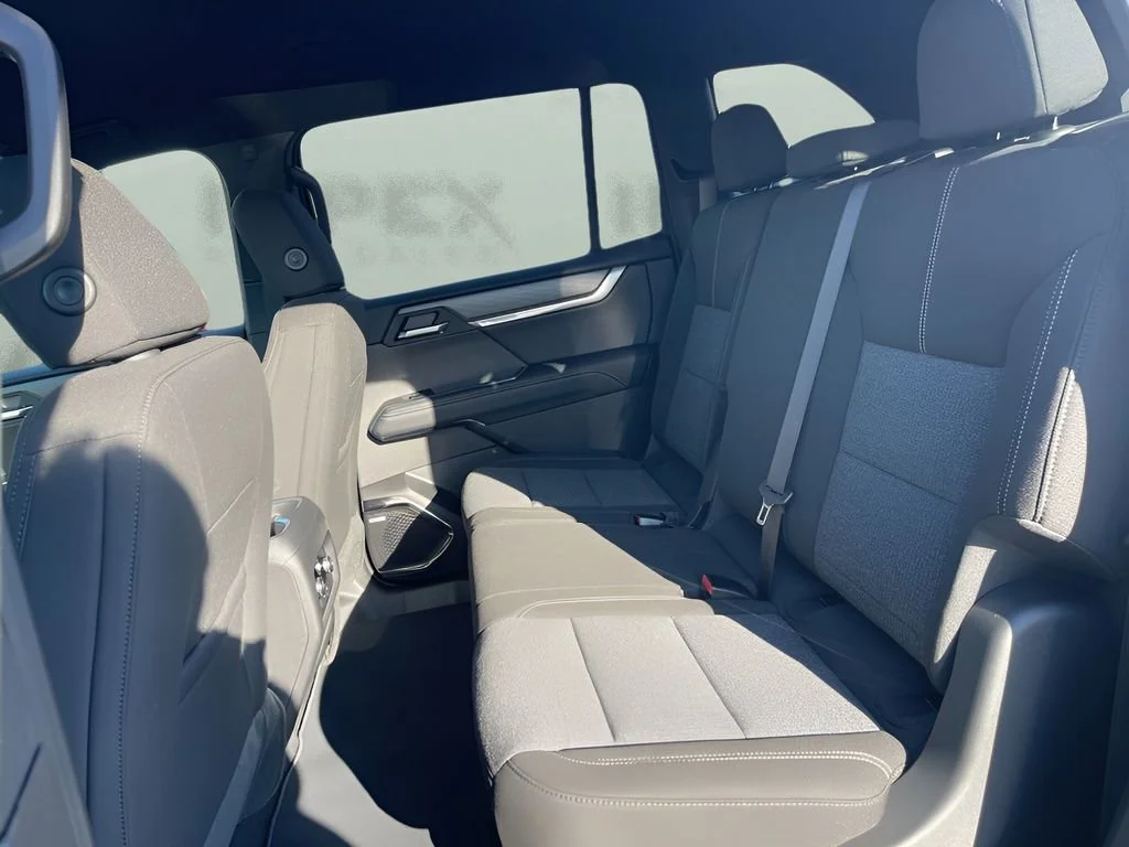 New 2026 Sterling Metallic GMC Elevation image 14
