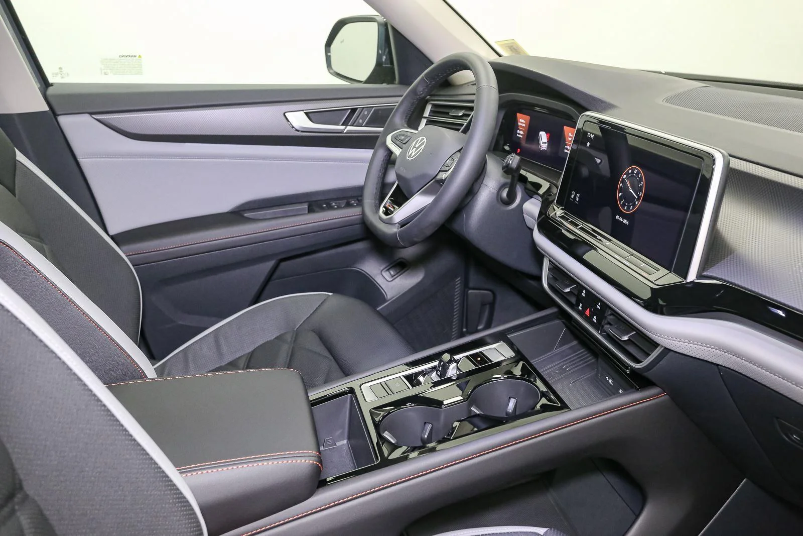 New 2026 Avocado Green Pearl Volkswagen 2.0T Peak Edition image 17