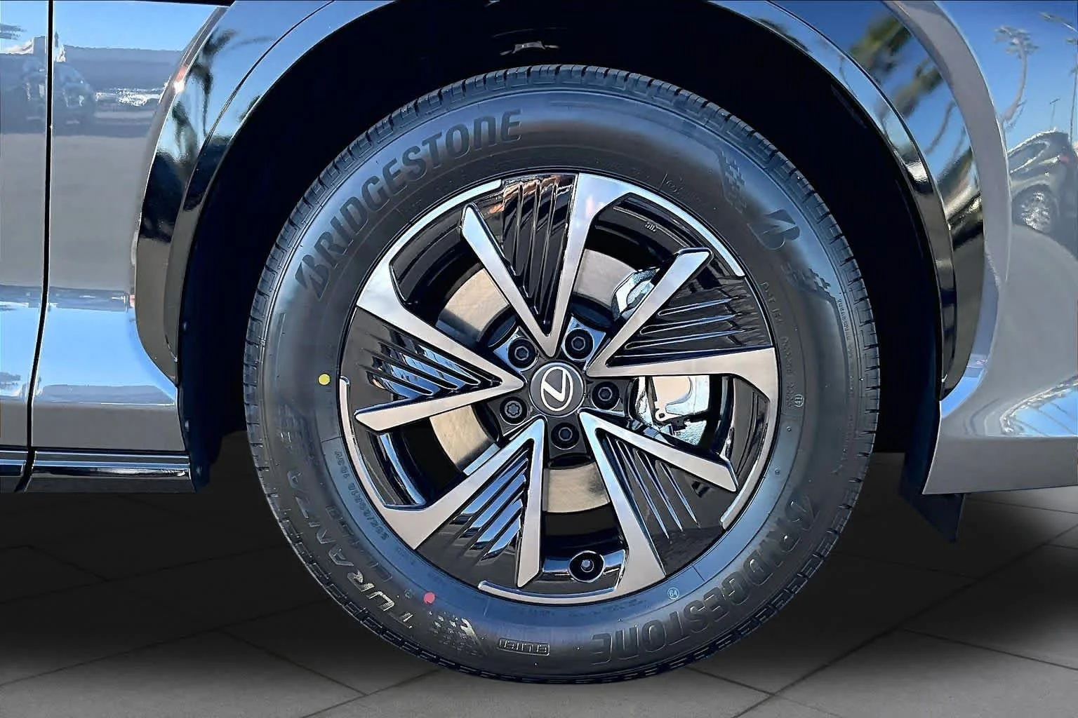 New 2026 Cloudburst Gray Lexus PREMIUM image 9
