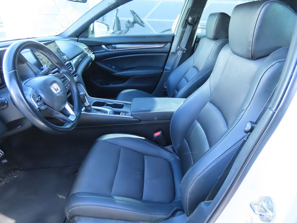 Used 2019 Platinum White Pearl Honda Sport image 10