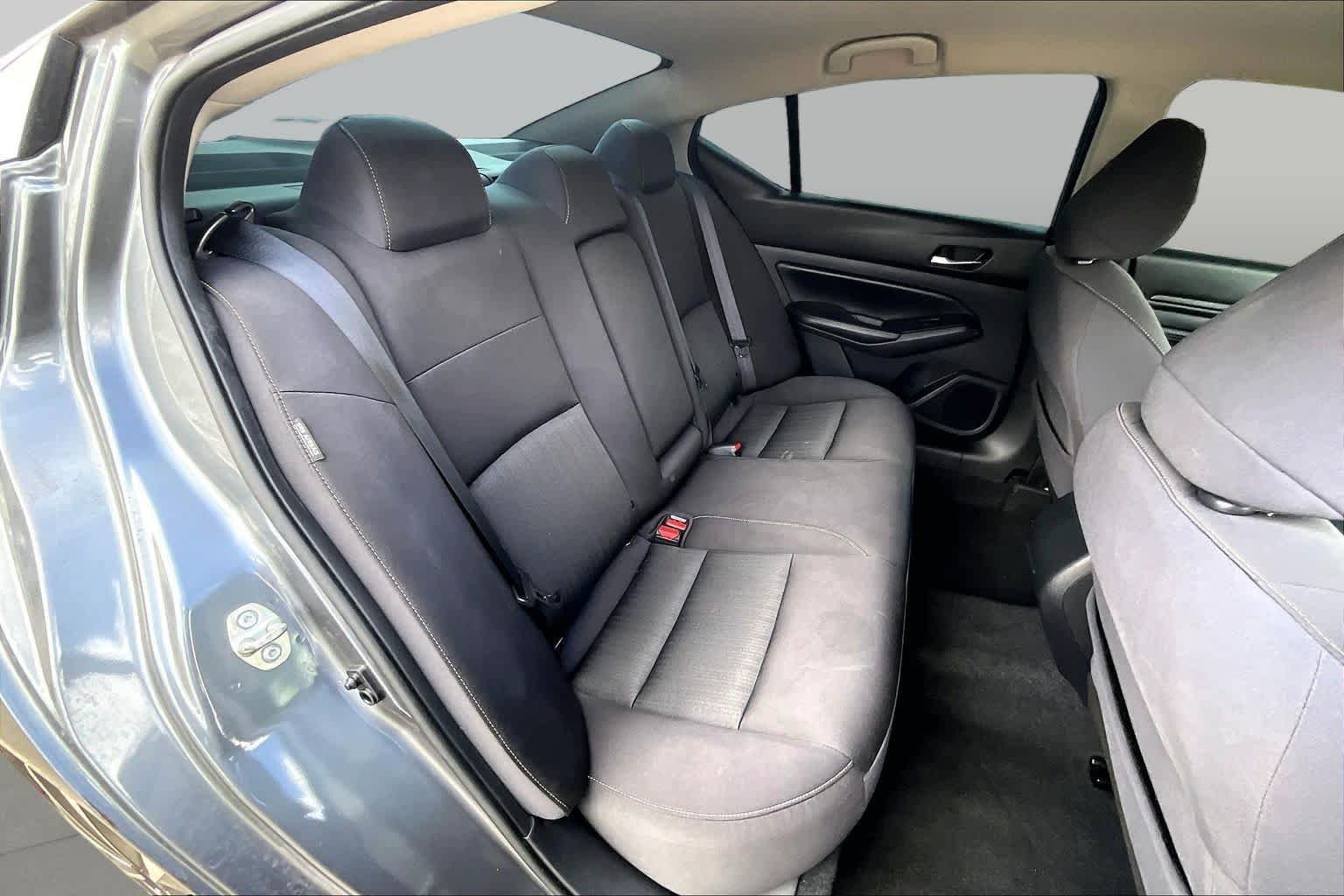 Used 2020 Gun Metallic Nissan 2.5 S image 17